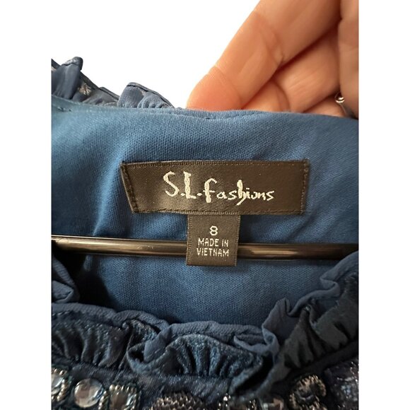 ✌️ 2/$40 Blue Layered Below Knee Elegant Dress with Rhinestone Rounded Neck sz 8 - Picture 3 of 7